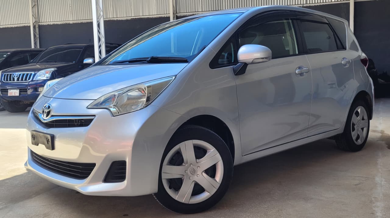 Toyota RACTIS 2012