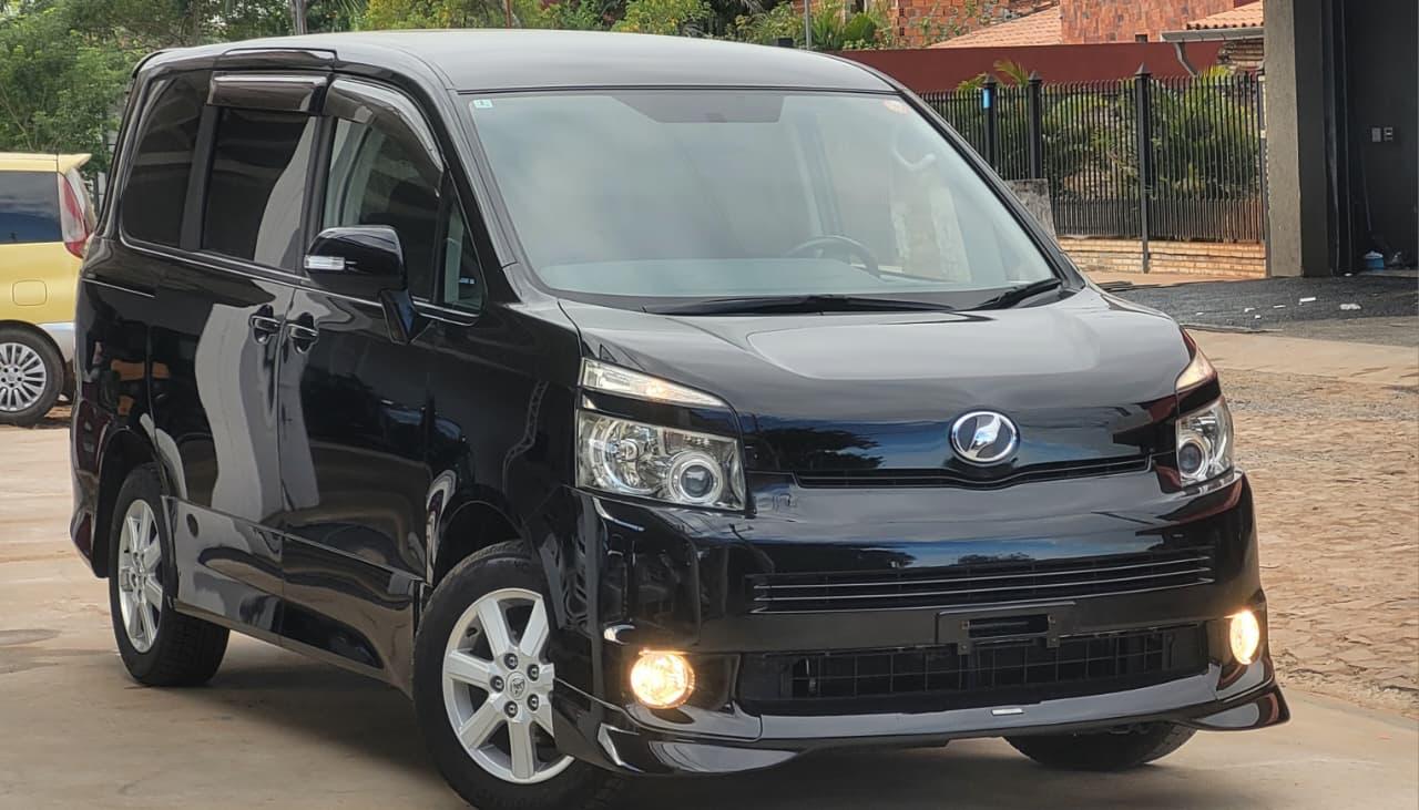 Toyota VOXI 2008