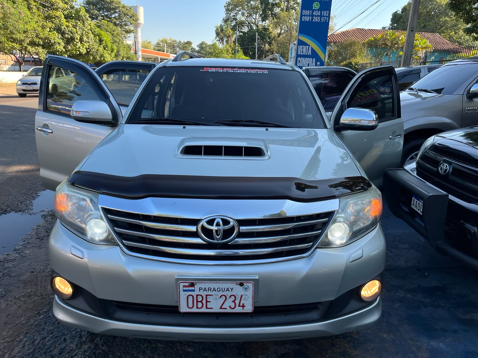 Toyota FORTUNER 2013