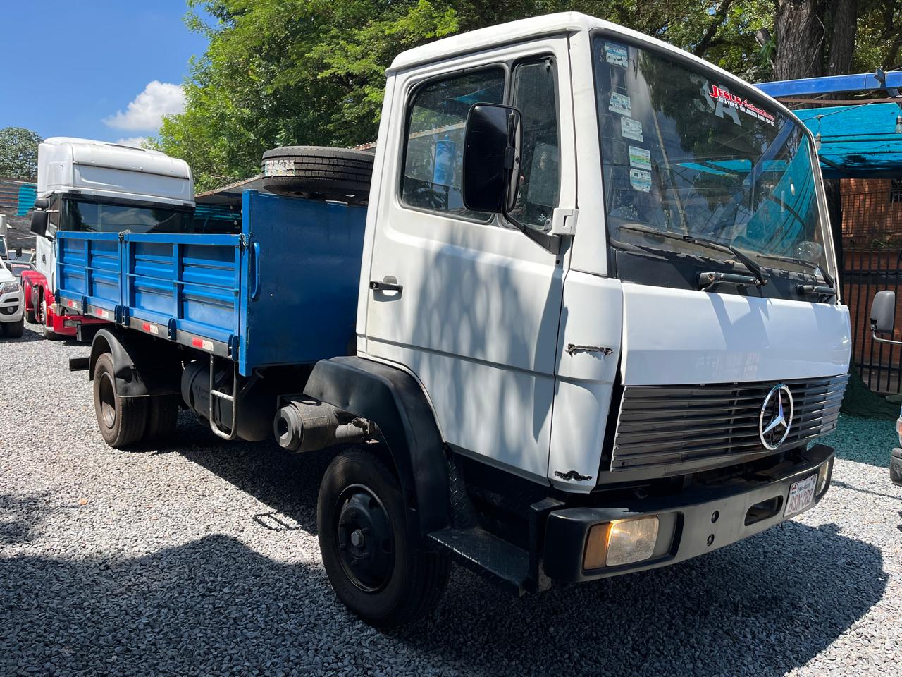 Mercedes-Benz 814 1995