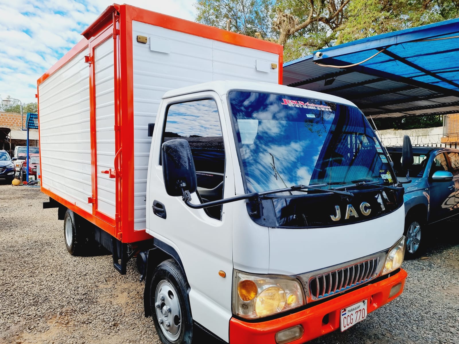 JAC FURGON 2012