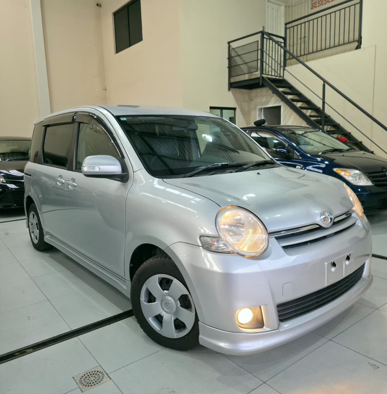 Toyota SIENTA 2010