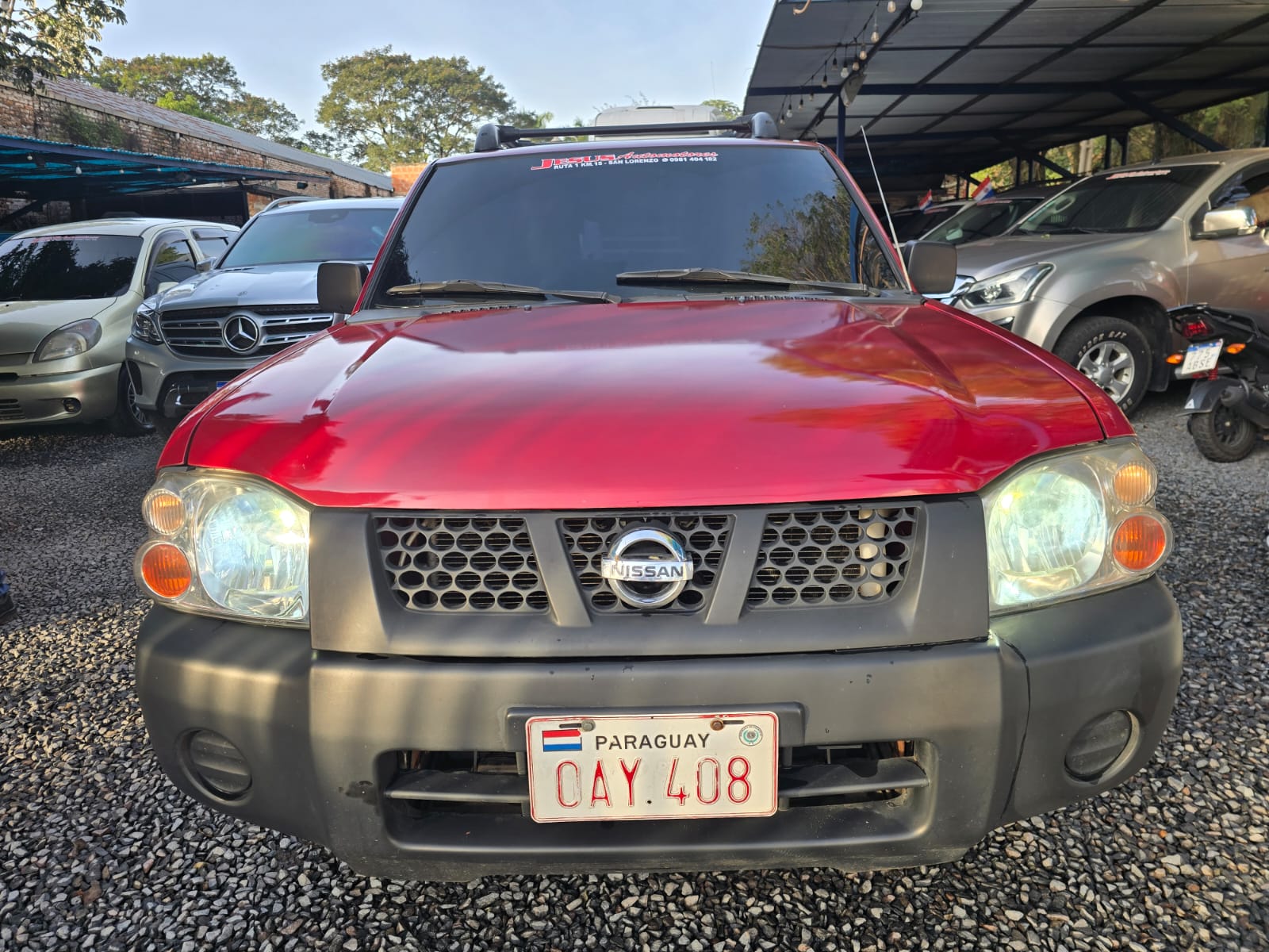 Nissan FRONTIER 2012