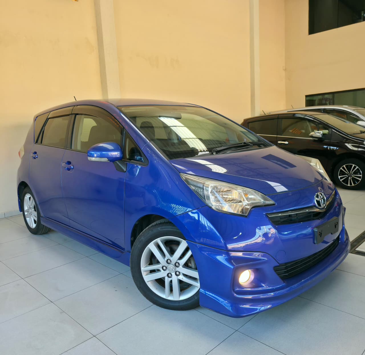 Toyota RACTIS 2010